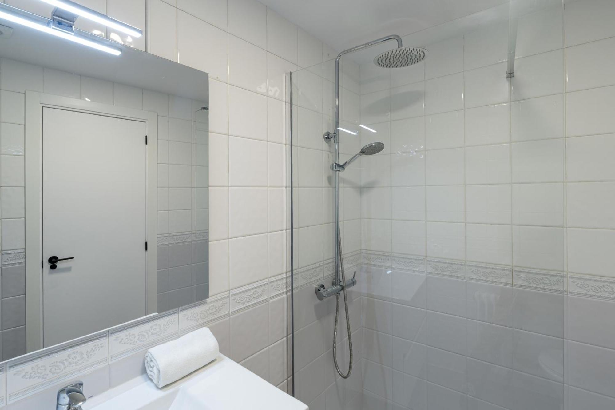 Apartamento Con Dos Grandes Terrazas En Жирона Экстерьер фото